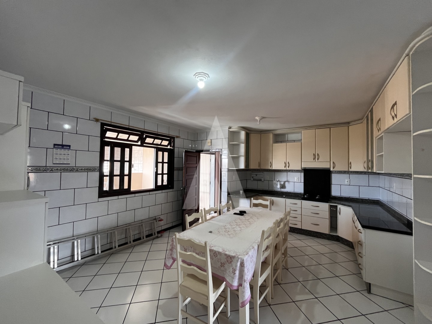 Casa residencial no piso superior com 4 quartos no bairro Iririu, Joinville — foto 4