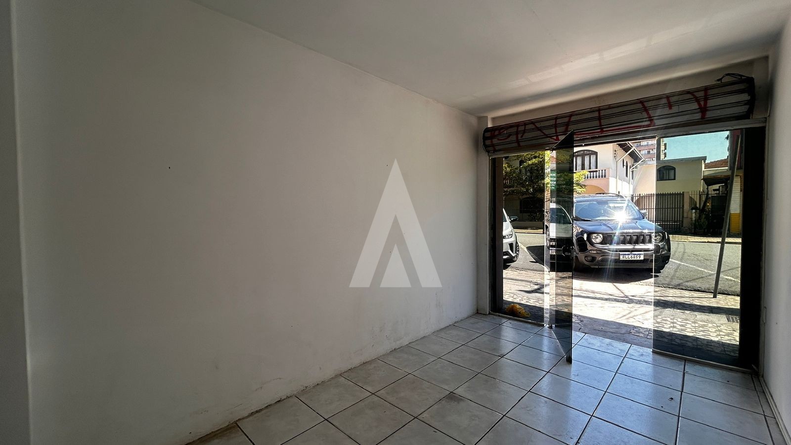 LOJA COM 16M NO CENTRO DA CIDADE, ESQUINA COM A DONA FRANCISCA — foto 5