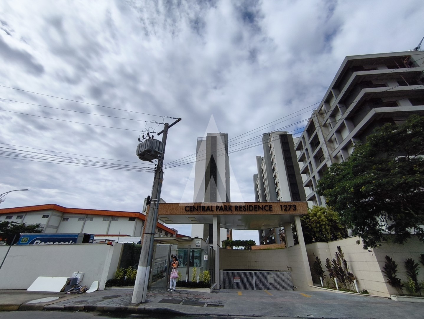 APARTAMENTO MOBILIADO NO BUCAREIN COM 01 SUÍTE - foto 1