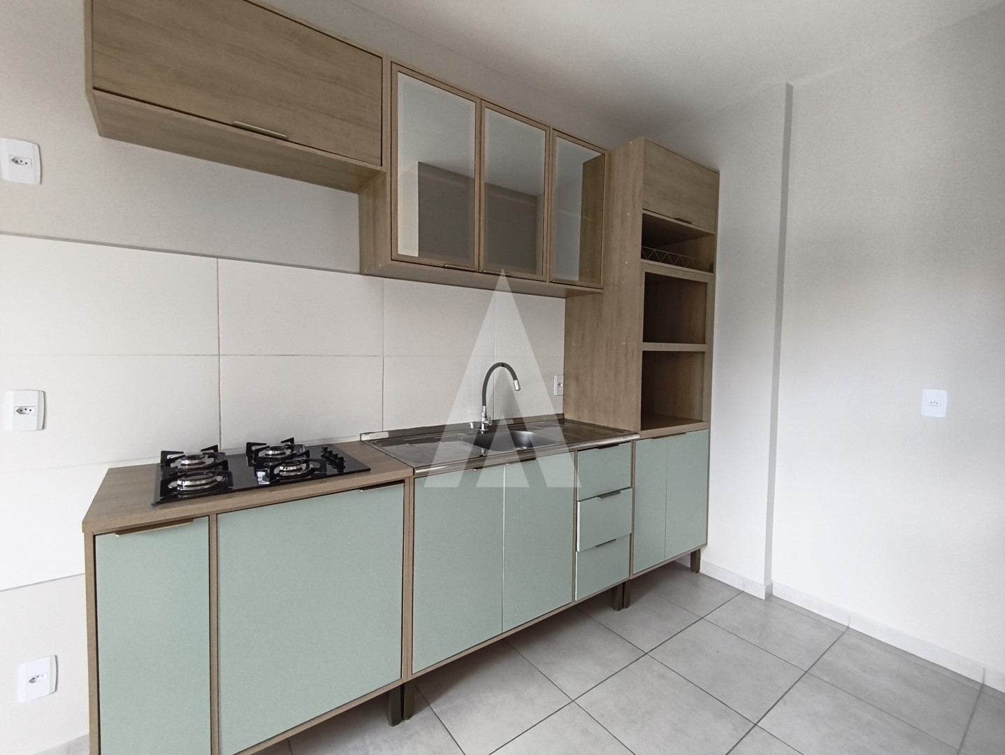 Apartamento com 2 quartos, sala de estar e cozinha no Saguaçu em Joinville - SC — foto 7