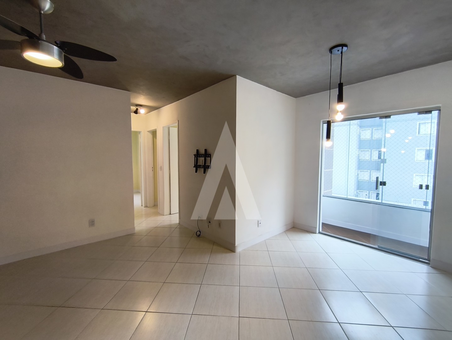 APARTAMENTO NO SANTO ANTONIO COM 03 QUARTOS — foto 2