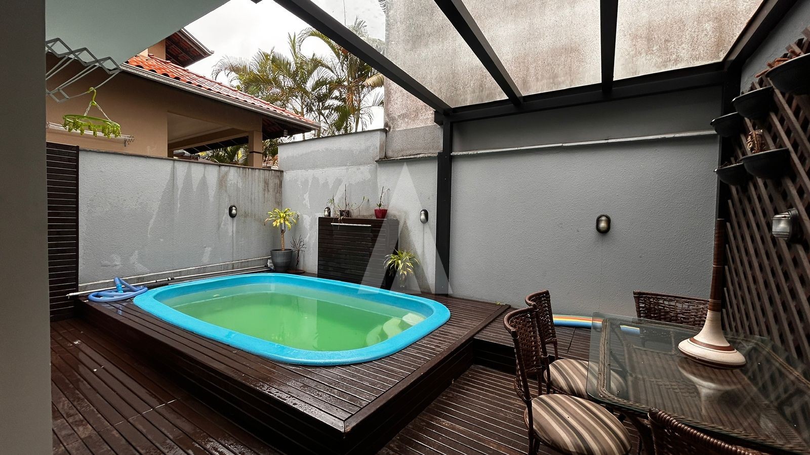 CASA MOBILIADA COM 3 QUARTOS SENDO 1 SUITE, ÁREA DE FESTA, PISCINA E CHURRASQUEIRA, BAIRRO GLÓRIA. — foto 5