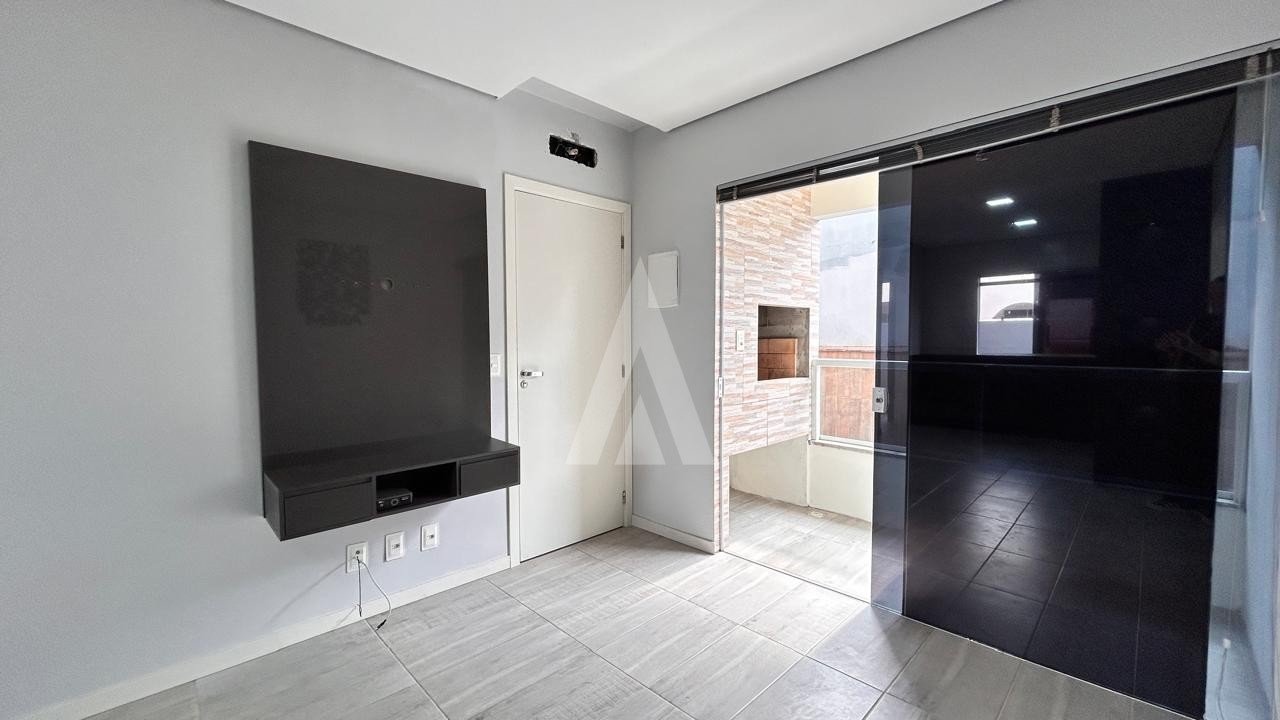 APARTAMENTO COM 2 QUARTOS, COZINHA, SACADA COM CHURRASQUEIRA NO BAIRRO ESPINHEIROS. — foto 7