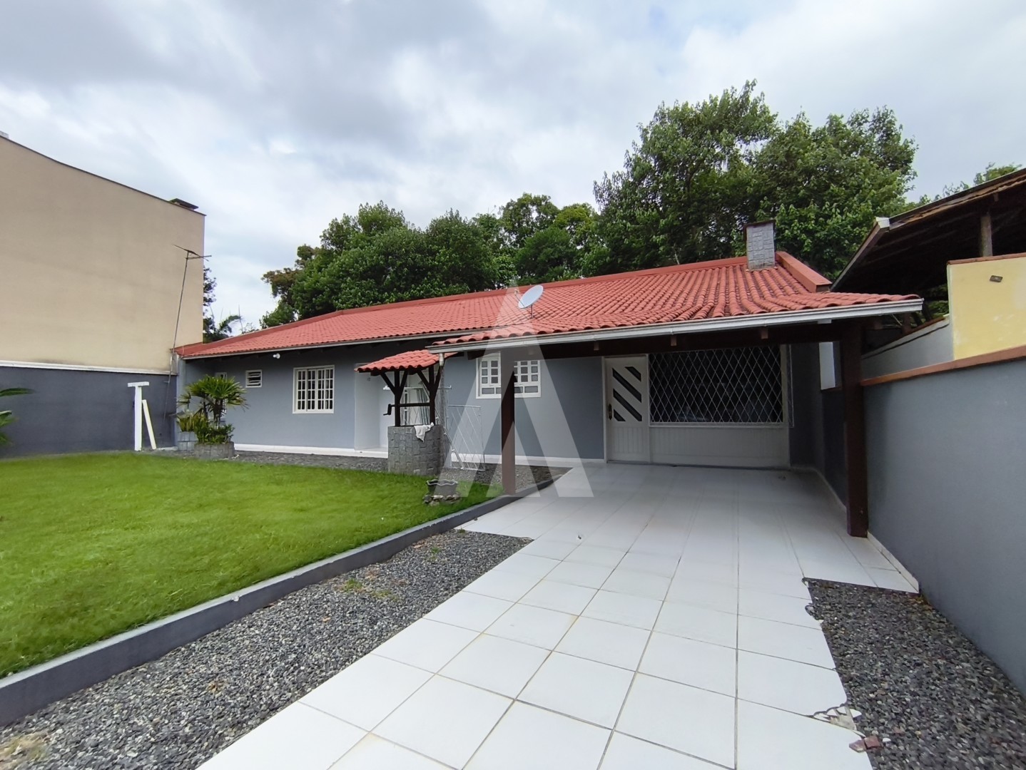 CASA TÉRREA NO BOM RETIRO COM 02 QUARTOS SENDO 01 SUÍTE AMPLO ESPAÇO COM CHURRASQUEIRA — foto 4