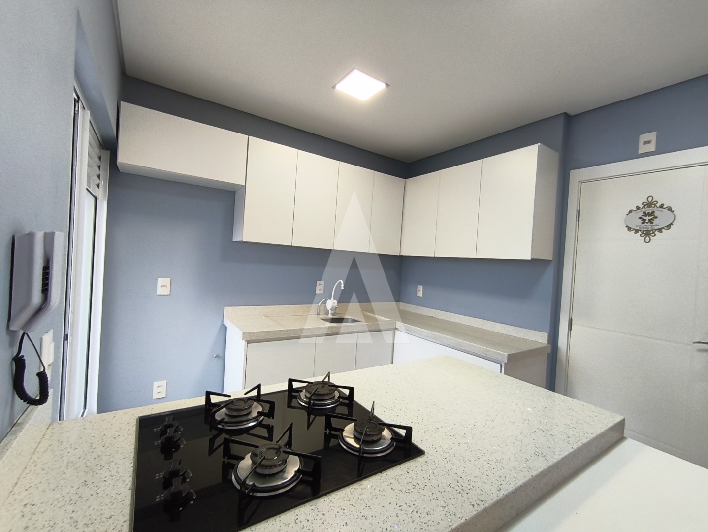 APARTAMENTO GIARDINO COMPLETO DE ARMÁRIOS, CLIMATIZADO COM 116 M NO COSTA E SILVA, POSSUÍ JACUZZI E CONTA COM 02 QUARTOS — foto 3