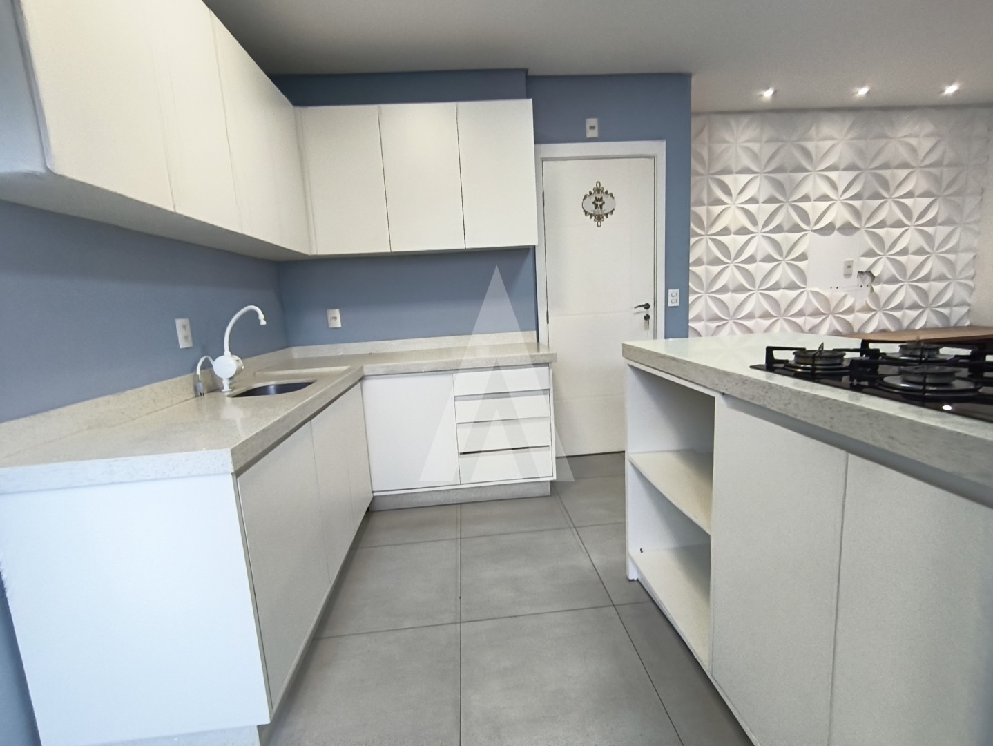 APARTAMENTO GIARDINO COMPLETO DE ARMÁRIOS, CLIMATIZADO COM 116 M NO COSTA E SILVA, POSSUÍ JACUZZI E CONTA COM 02 QUARTOS — foto 4