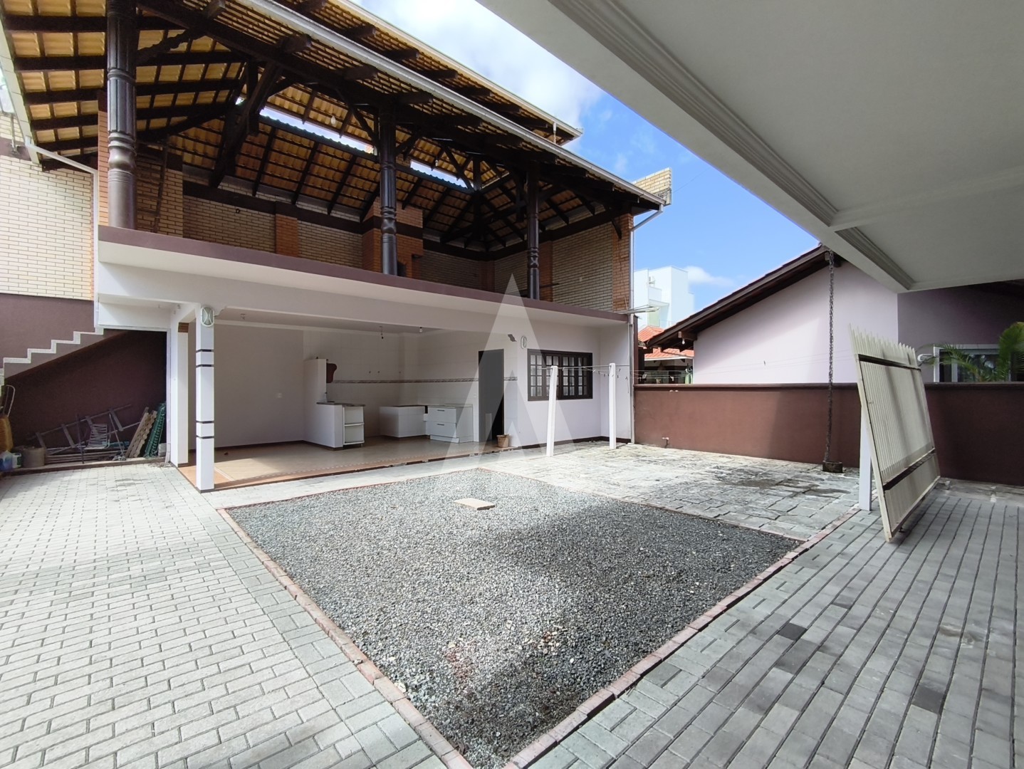 CASA 03 DORMITÓRIOS, SENDO 01 SUÍTE, COSTA E SILVA — foto 3