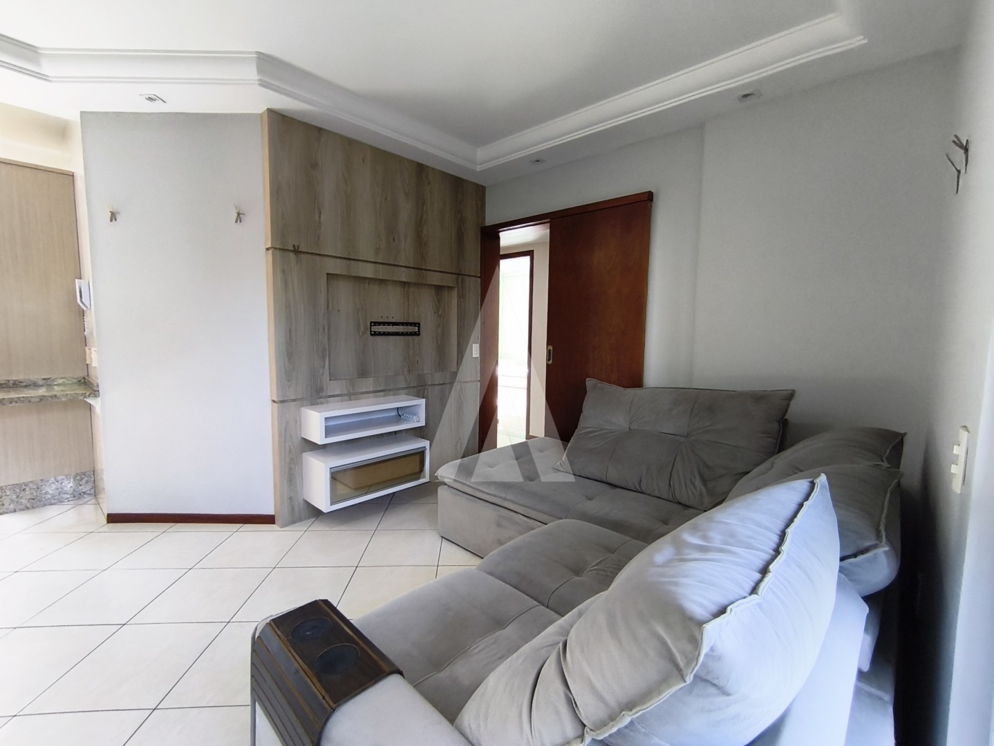 APARTAMENTO MOBILIADO E COMPLETO DE ARMÁRIOS NO SAGUAÇU COM 03 QUARTOS — foto 4