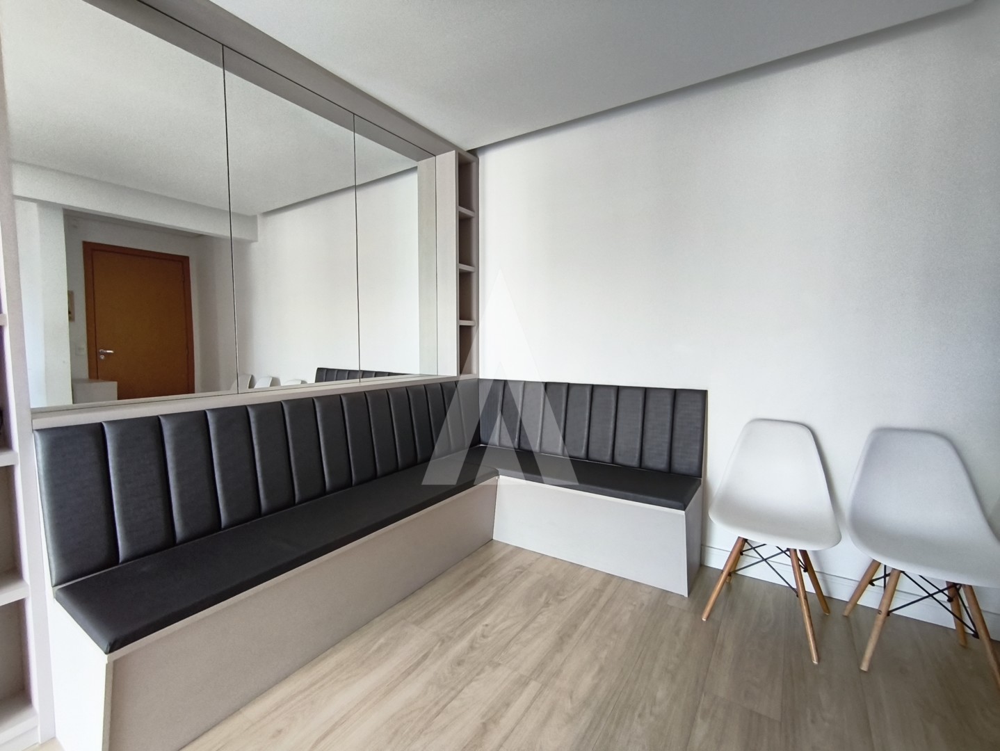 APARTAMENTO NO SANTO ANTÔNIO COMPLETO DE ARMÁRIOS COM 02 QUARTOS — foto 2