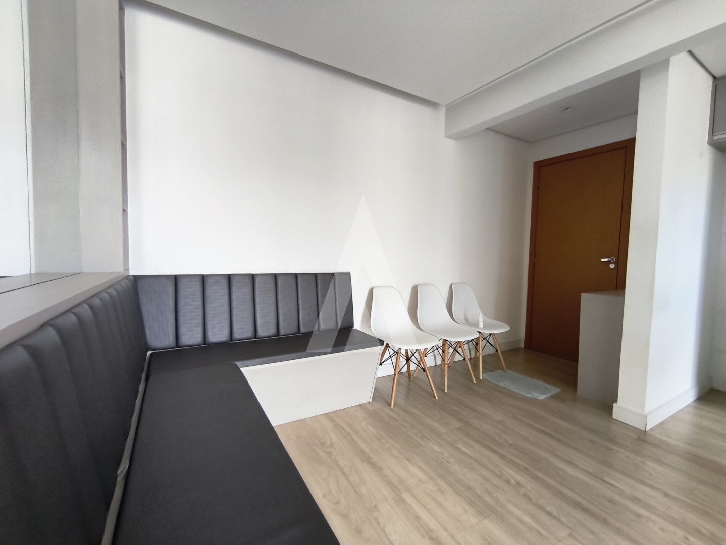 APARTAMENTO NO SANTO ANTÔNIO COMPLETO DE ARMÁRIOS COM 02 QUARTOS — foto 3