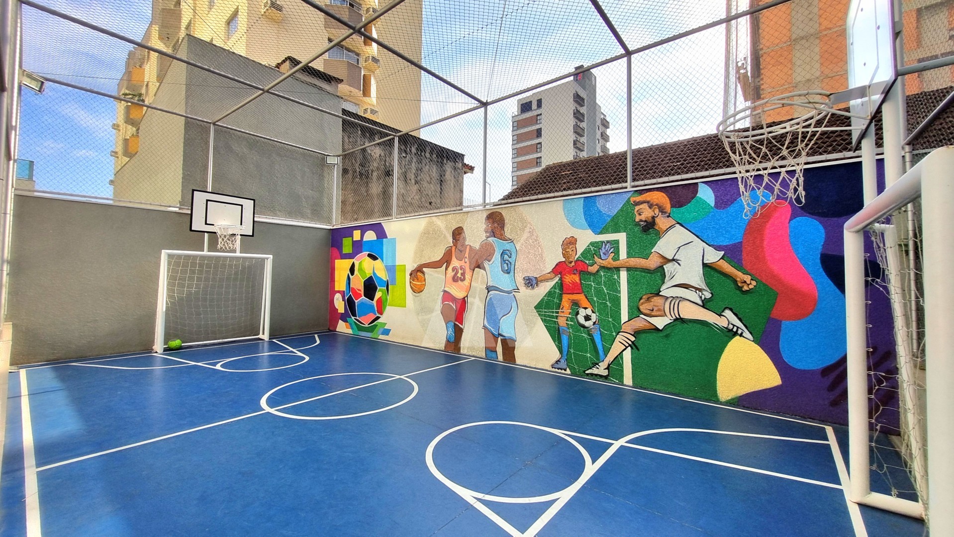 APARTAMENTO COM 3 QUARTOS SENDO 1 SUITE, SACADA COM CHURRASQUEIRA, BAIRRO CENTRO. — foto 4