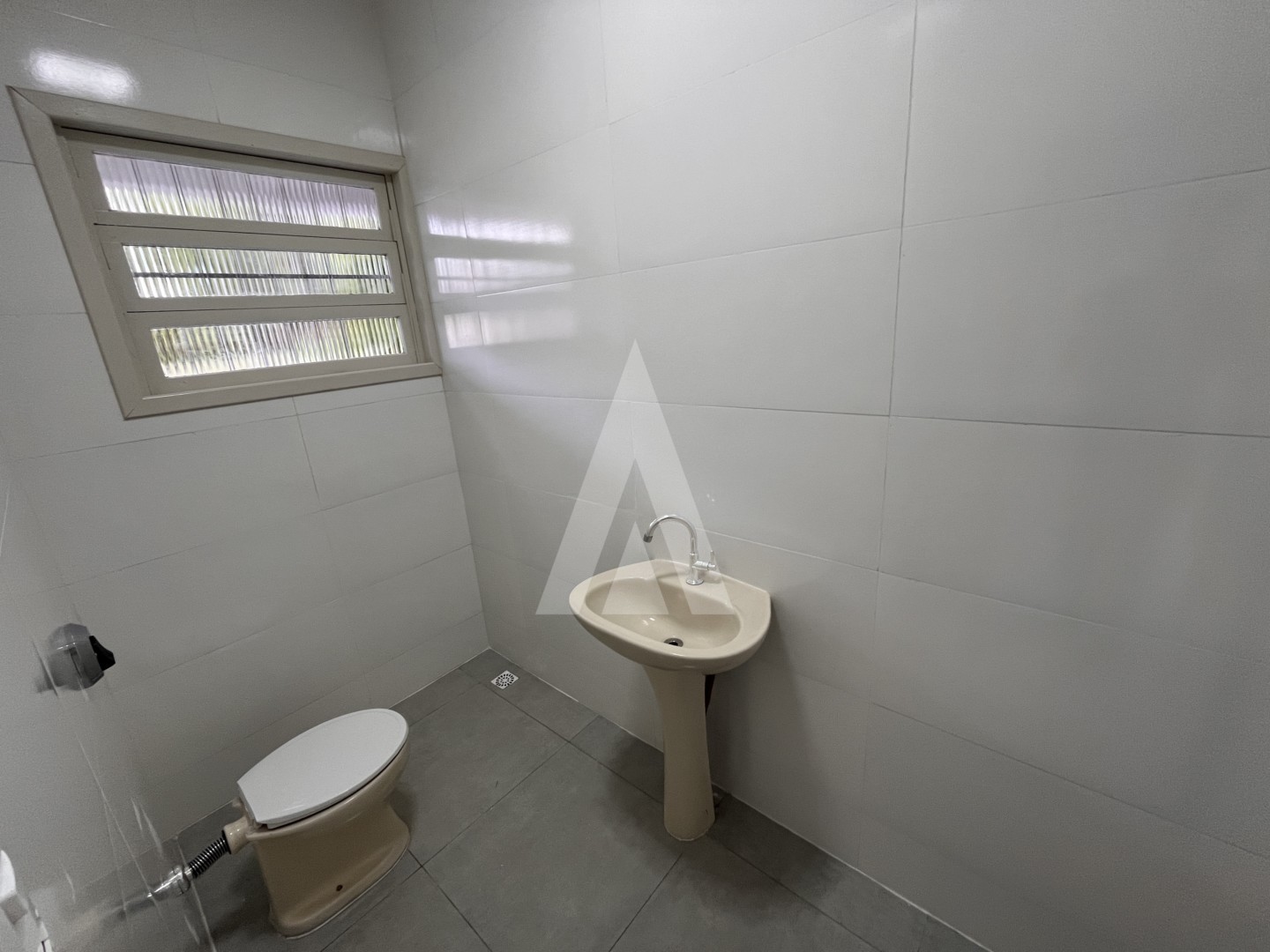 Casa residencial com 4 quartos no bairro Atiradores, Joinville, 300 m. — foto 6