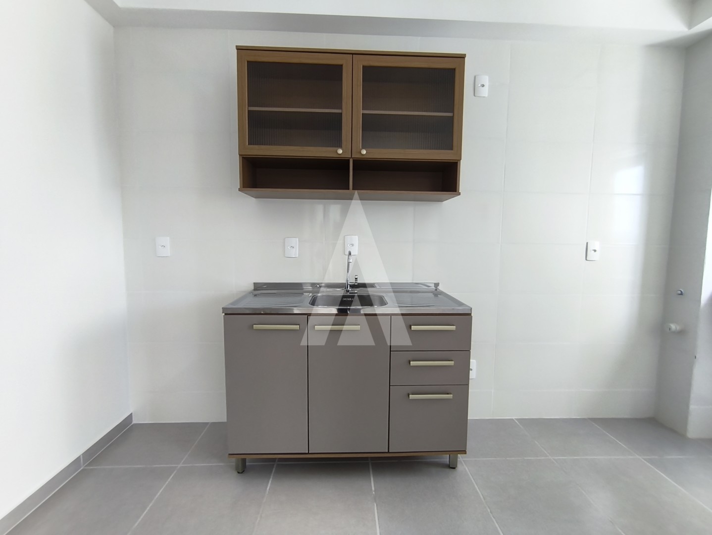 APARTAMENTO NO COSTA E SILVA NOVO COM 02 QUARTOS — foto 4