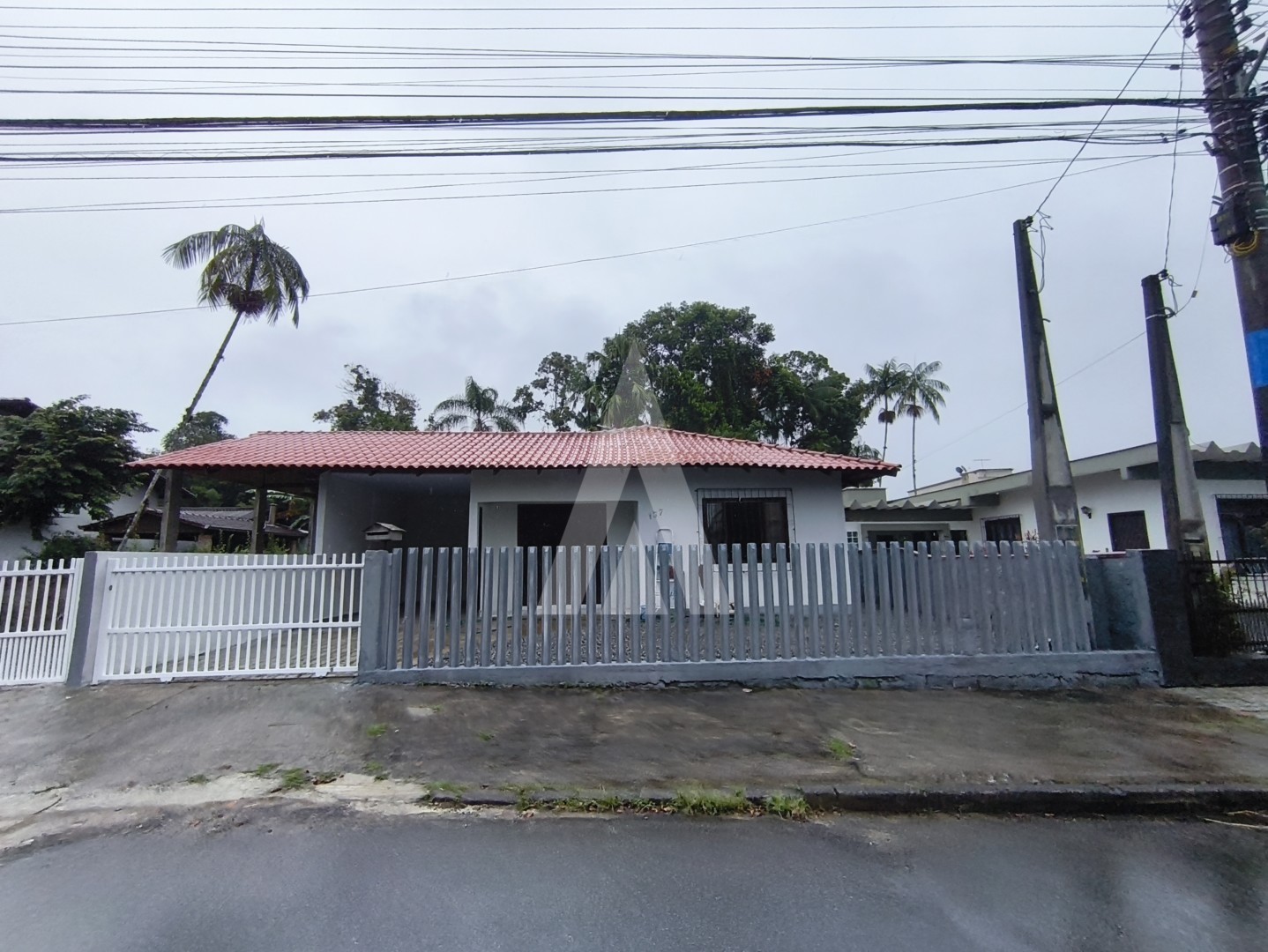 CASA NO ANITA GARIBALDI COM 02 QUARTOS E QUINTAL - foto 1