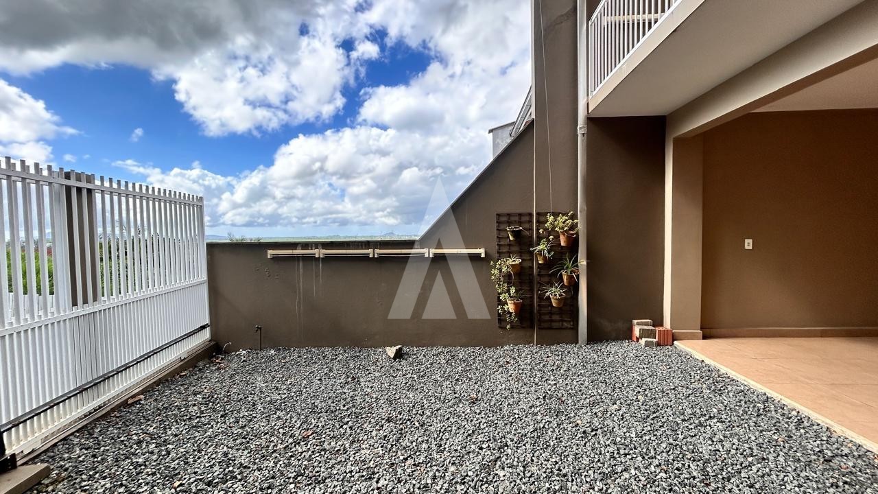 CASA SEMI MOBILIADA, 3 QUARTOS, ESCRITÓRIO, CHURRASQUEIRA NO BAIRRO BOA VISTA. — foto 4