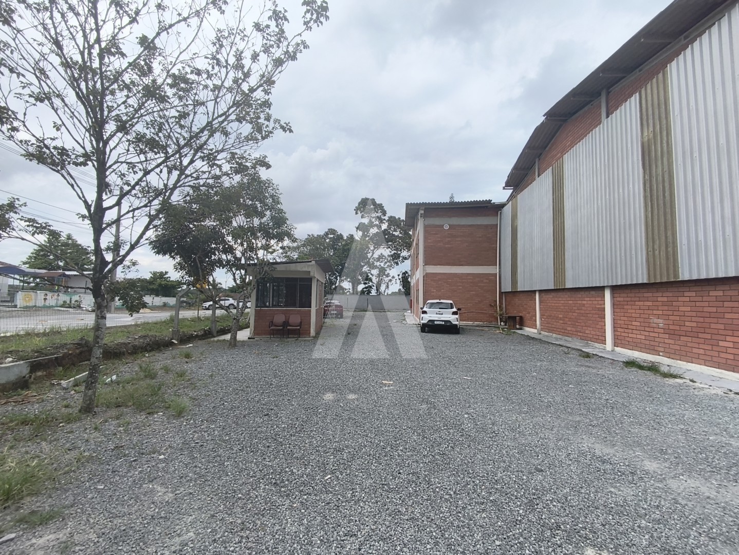 GALPÃO, 1300M, ARAQUARI — foto 2