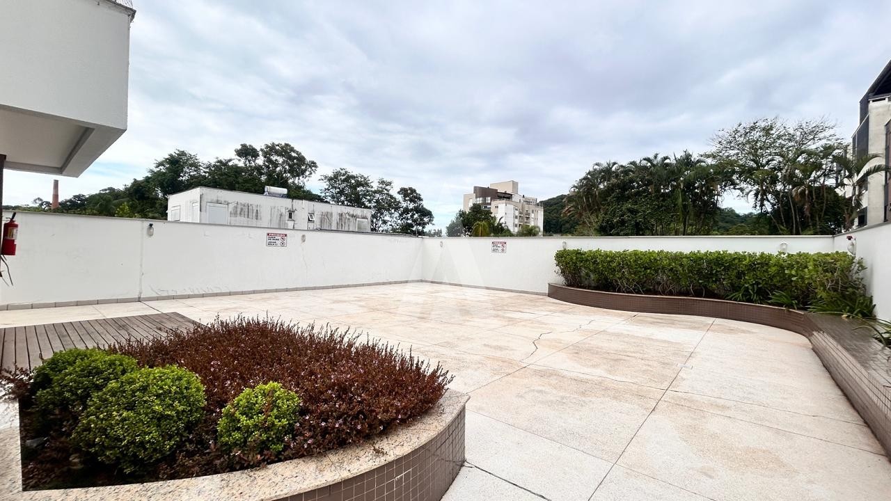 APARTAMENTO COM 2 QUARTOS, SACADA COM CHURRASQUEIRA NO BAIRRO GLORIA. — foto 5