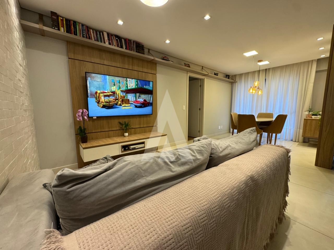 APARTAMENTO MOBILIADO NO CENTRO COM 02 QUARTOS — foto 5