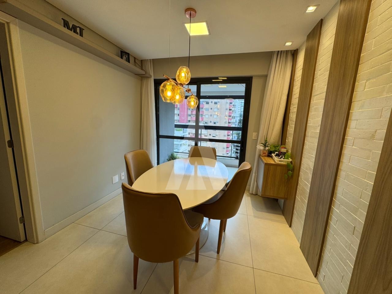 APARTAMENTO MOBILIADO NO CENTRO COM 02 QUARTOS — foto 7