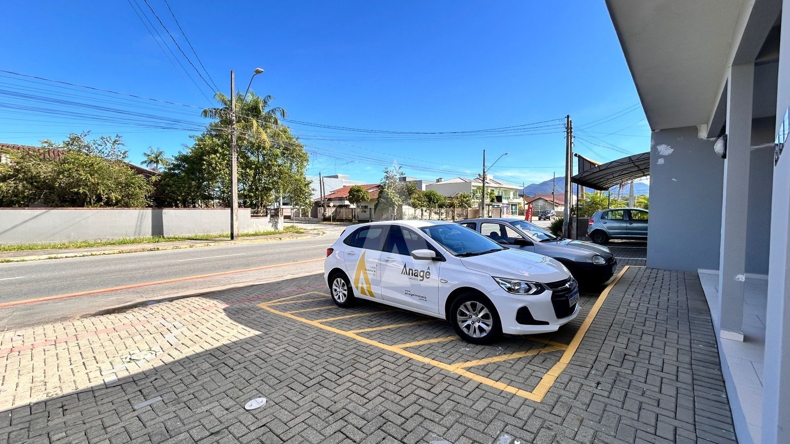 LOJA COMERCIAL COM 76,M COM AMPLO ESTACIONAMENTO, LAVABOS NO BAIRRO VILA NOVA. — foto 4