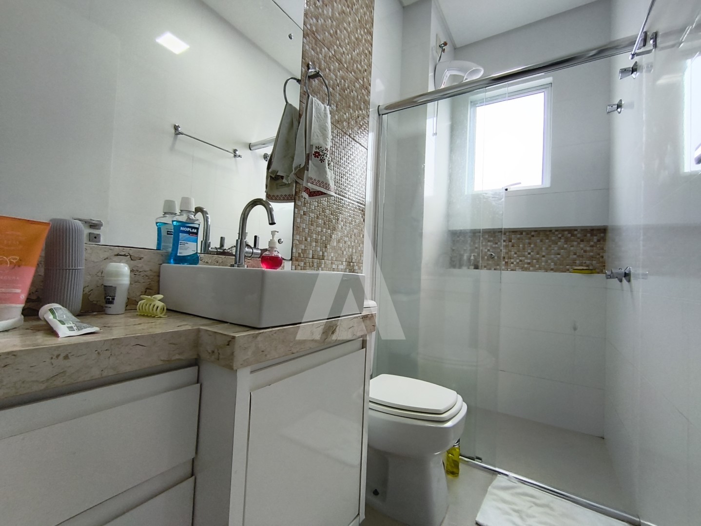 APARTAMENTO ALTO PADRÃO NO ANITA GARIBALDI COMPLETO DE ARMÁRIOS COM 03 QUARTOS SENDO 01 SUÍTE — foto 5