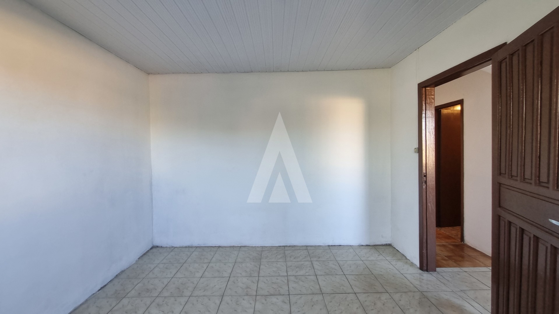 Casa residencial com 4 quartos no bairro Jardim Iririu. — foto 5