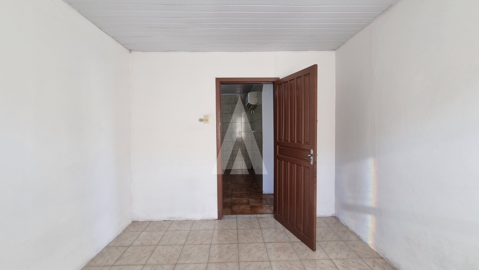 Casa residencial com 4 quartos no bairro Jardim Iririu. — foto 7