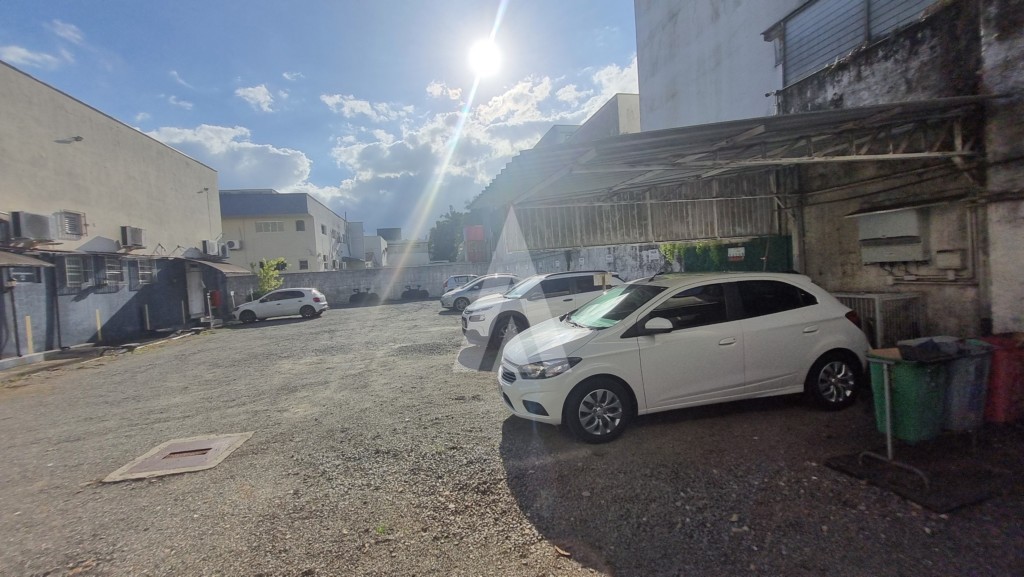 Loja Comercial na Rua Blumenau com 296 m, no bairro América, um dos endereços mais nobres de Joinville. — foto 5