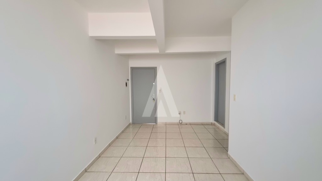 Apartamento com 1 quarto, cozinha com armário e 1 banheiro social no bairro Floresta. — foto 5