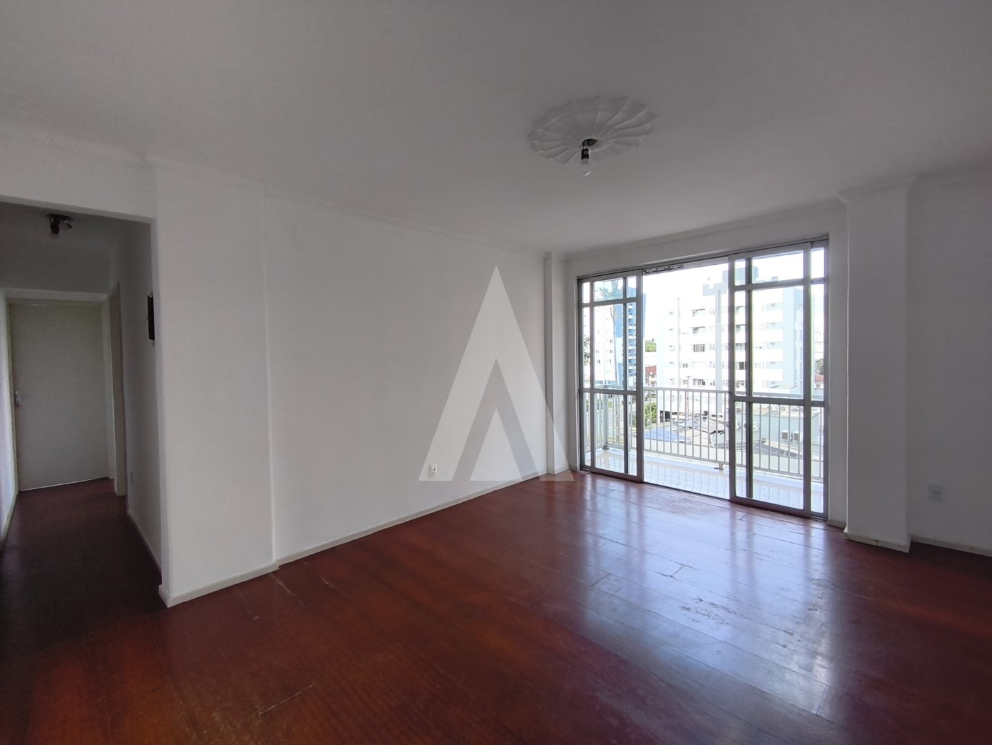 Apartamento com 3 quartos no bairro América em Joinville — foto 3