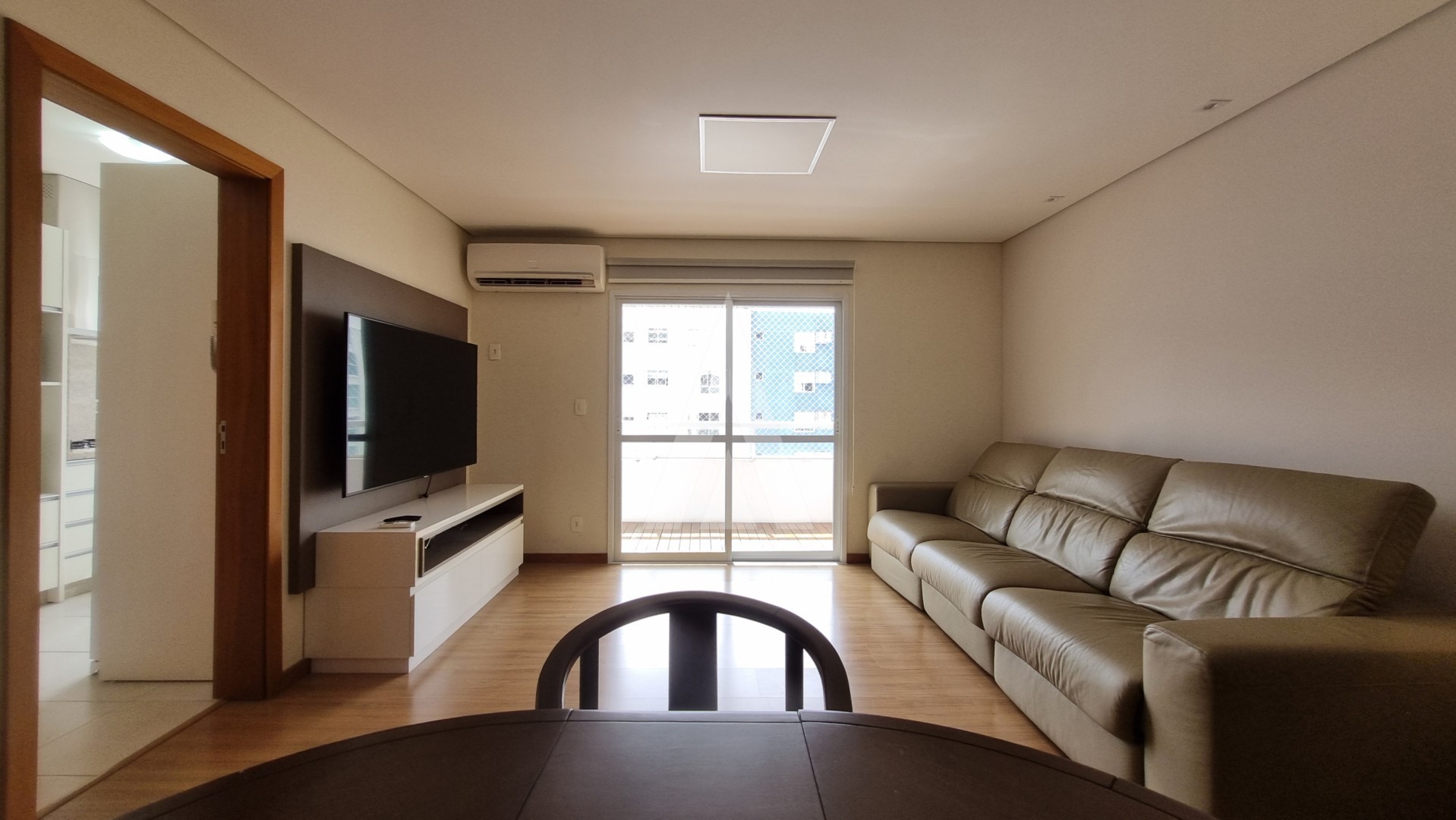 Apartamento com 02 quartos, sendo 01 suite e com escritório. — foto 6