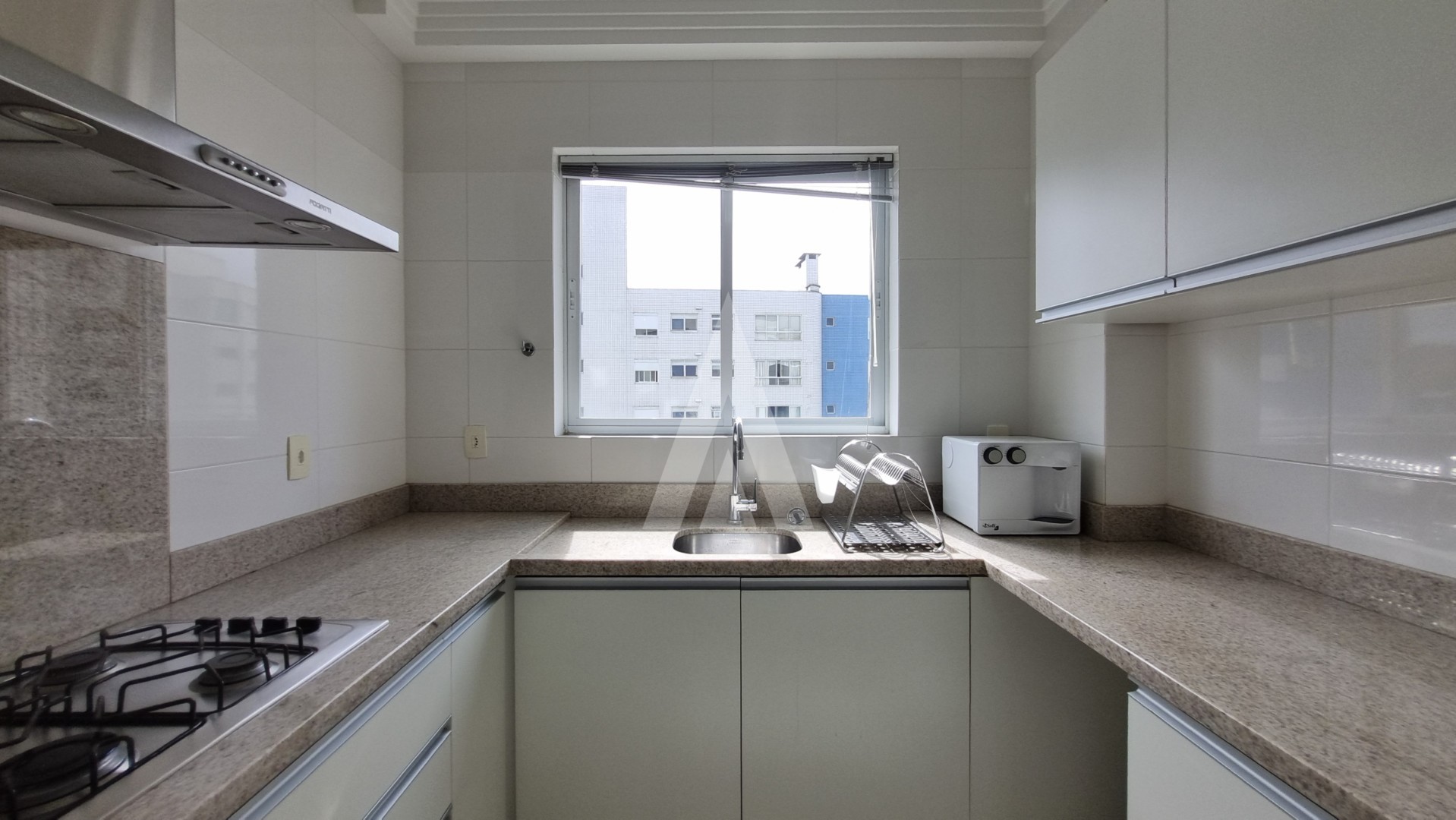 Apartamento com 02 quartos, sendo 01 suite e com escritório. — foto 4