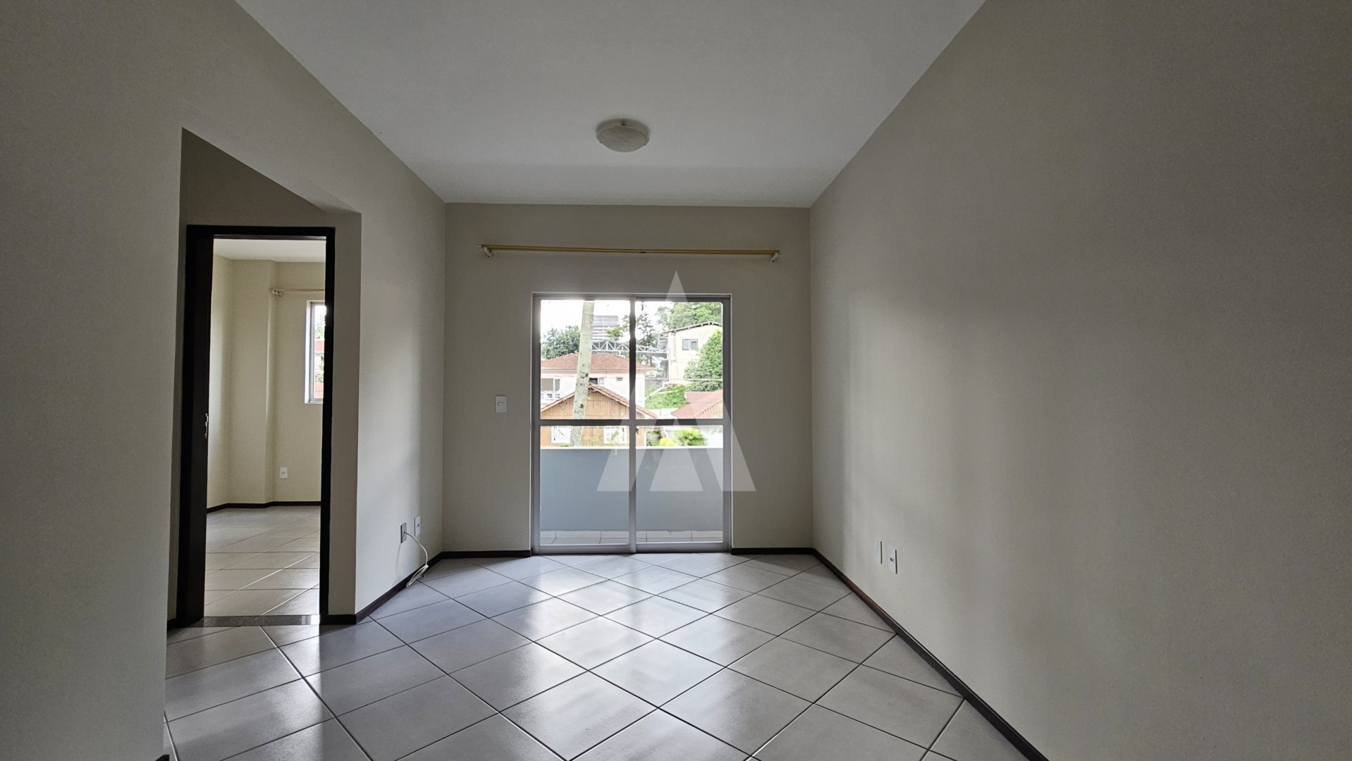 Apartamento com 02 quartos no bairro Anita Garibaldi. — foto 3