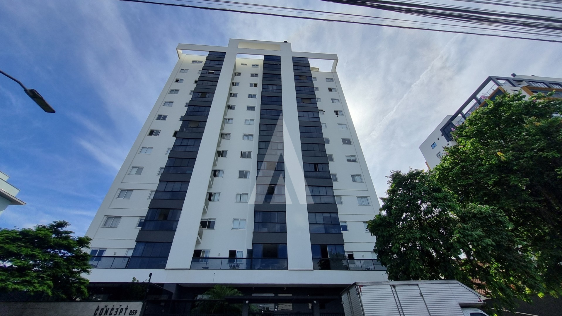 Apartamento com 2 quartos, sendo 01 suíte e sacada com churrasqueira - foto 1