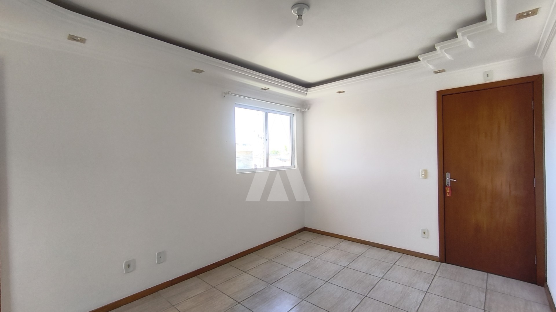 Apartamento com 3 quarto, no bairro Jardim iririú. — foto 3