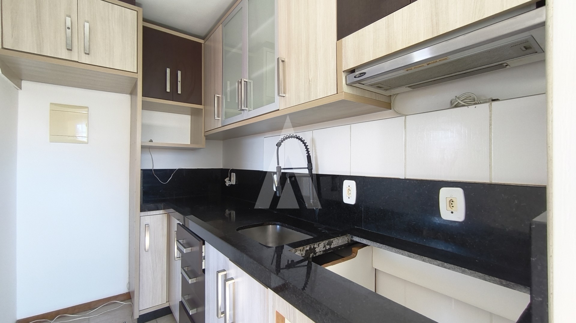 Apartamento com 3 quarto, no bairro Jardim iririú. — foto 5