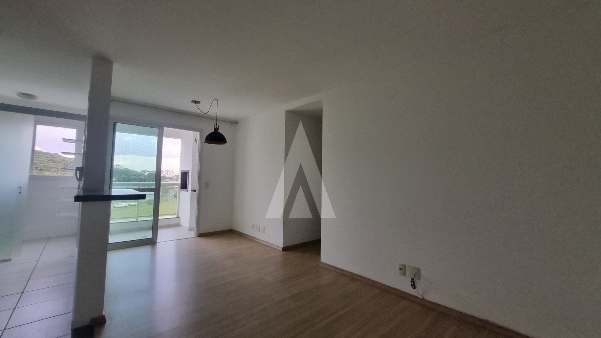 Apartamento semi mobiliado com 3 quartos no Bairro Atiradores. — foto 3