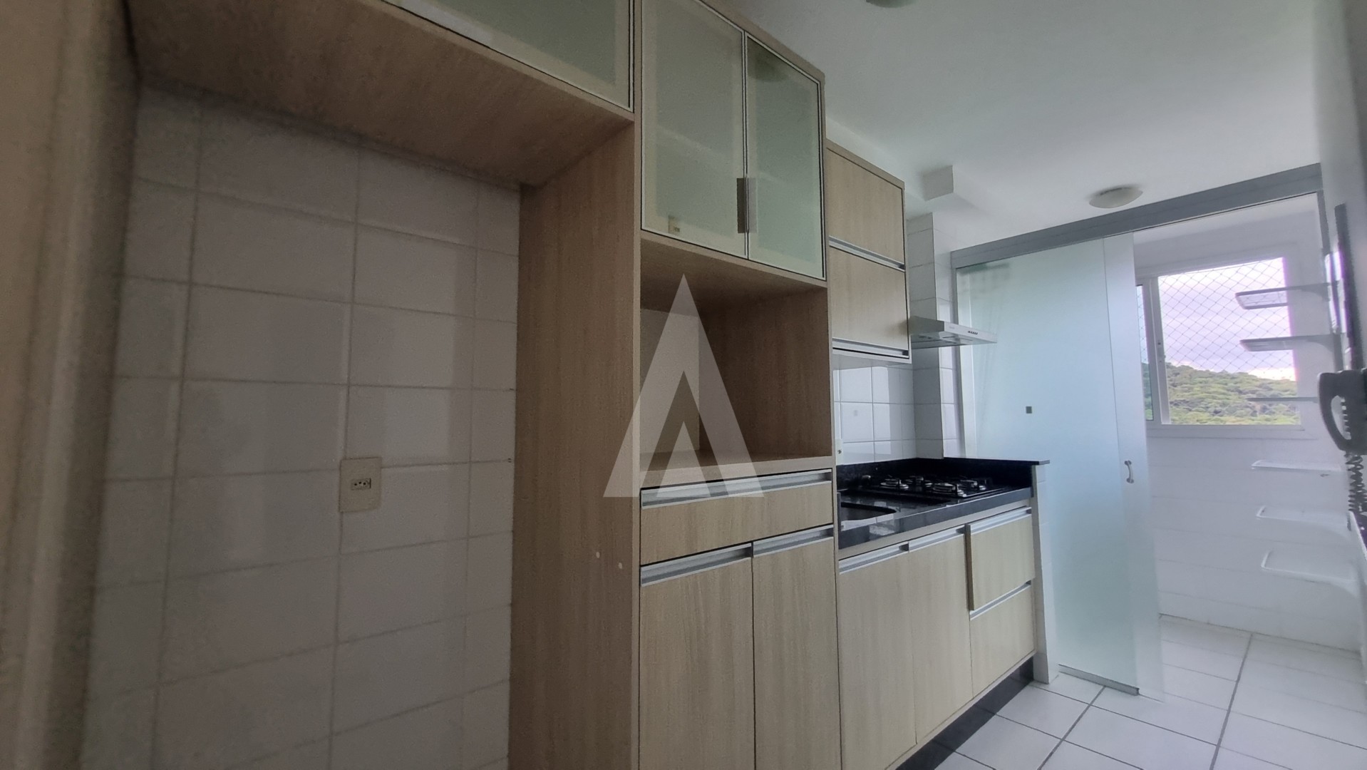 Apartamento semi mobiliado com 3 quartos no Bairro Atiradores. — foto 5