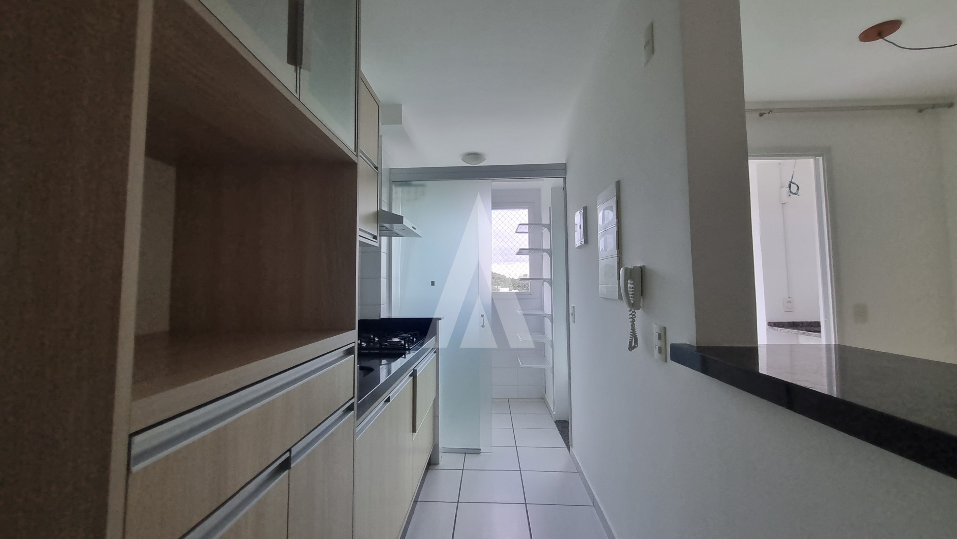 Apartamento semi mobiliado com 3 quartos no Bairro Atiradores. — foto 6
