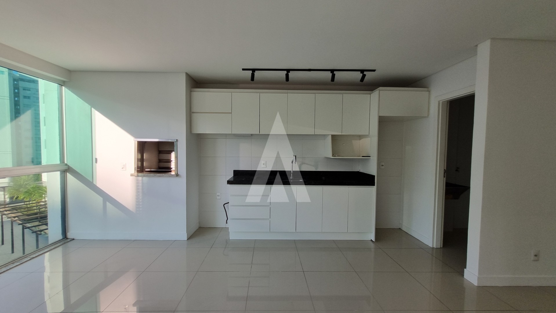 Apartamento com 02 quartos, sendo 01 suíte no bairro Atiradores. — foto 7