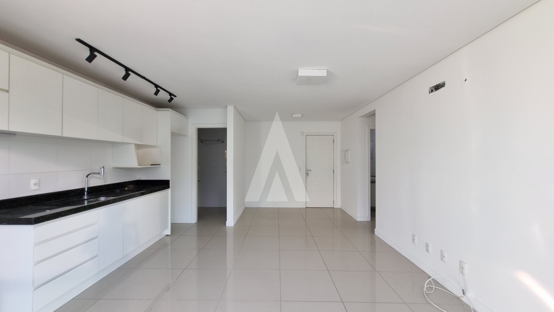 Apartamento com 02 quartos, sendo 01 suíte no bairro Atiradores. — foto 6