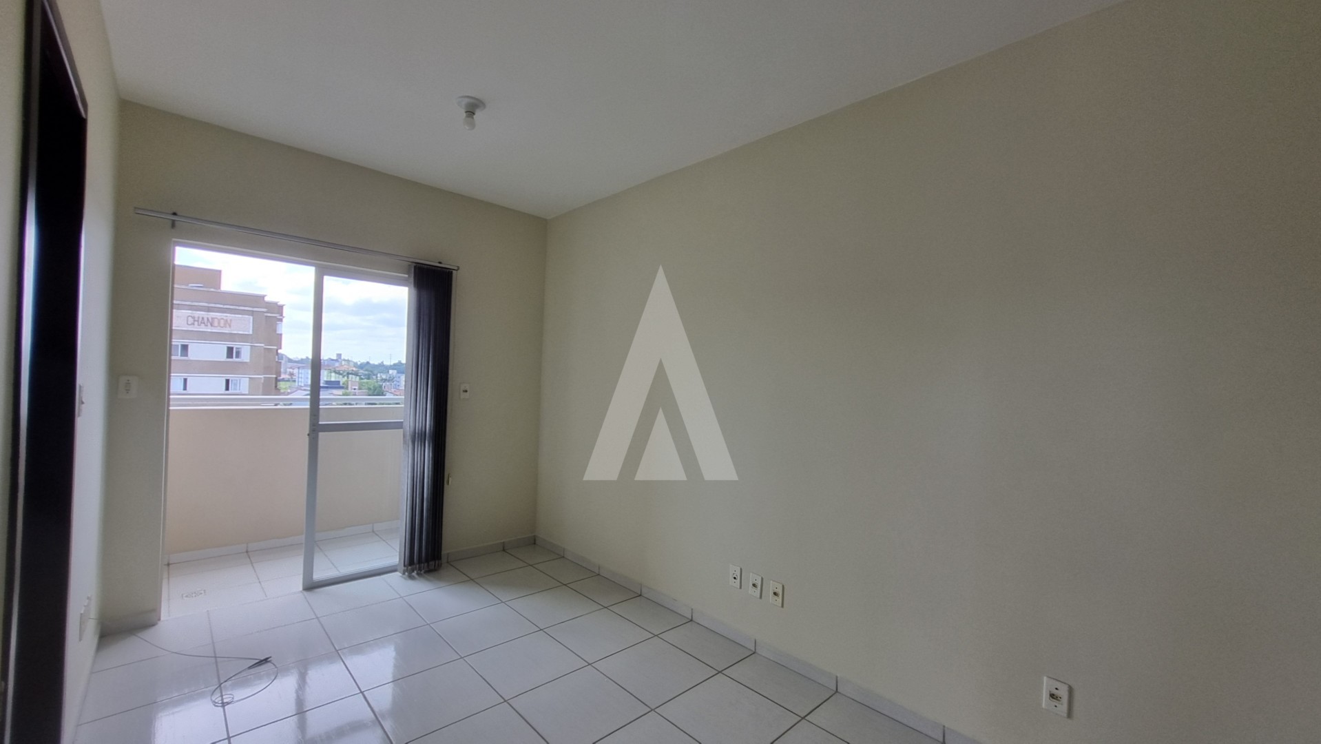 Apartamento com 01 quarto, sendo uma suíte no bairro Costa e Silva. — foto 6