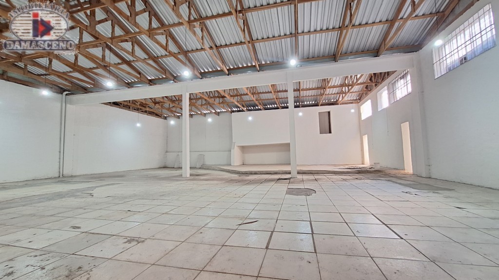 Loja para locacao no Centro em Curitiba com 470m² por R$ 14.444,44