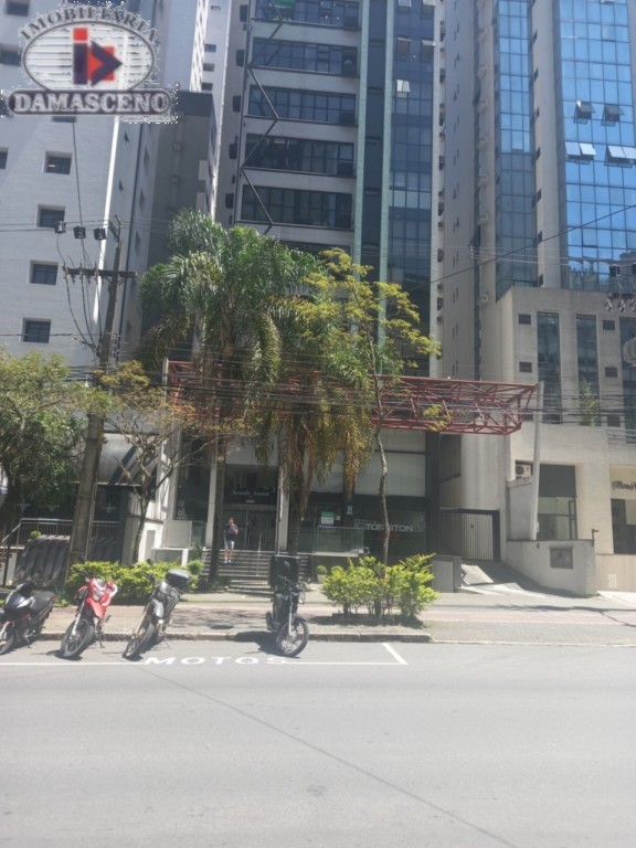 Sala/Conjunto Comercial para alugar em Batel, Curitiba — Portal Chave Fácil