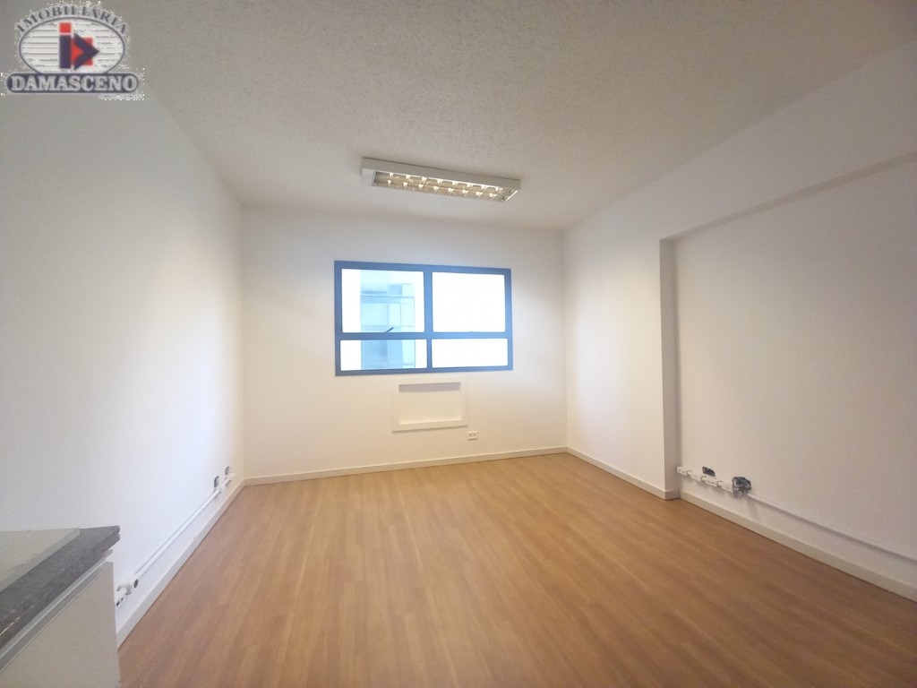 Conjunto Comercial para locacao no Batel em Curitiba com 31,5m² por R$ 1.000,00