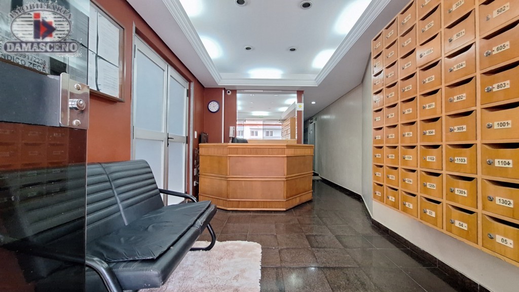Kitinet para locacao no Centro em Curitiba com 31,72m² por R$ 1.222,22