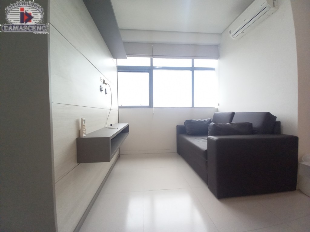 Apartamento para locacao no Reboucas em Curitiba com 51,43m² por R$ 2.333,33