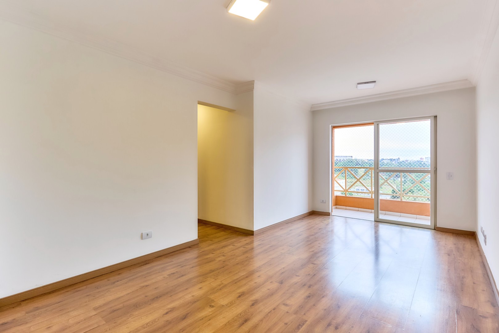 Apartamento para alugar em Ahu, Curitiba — Portal Chave Fácil