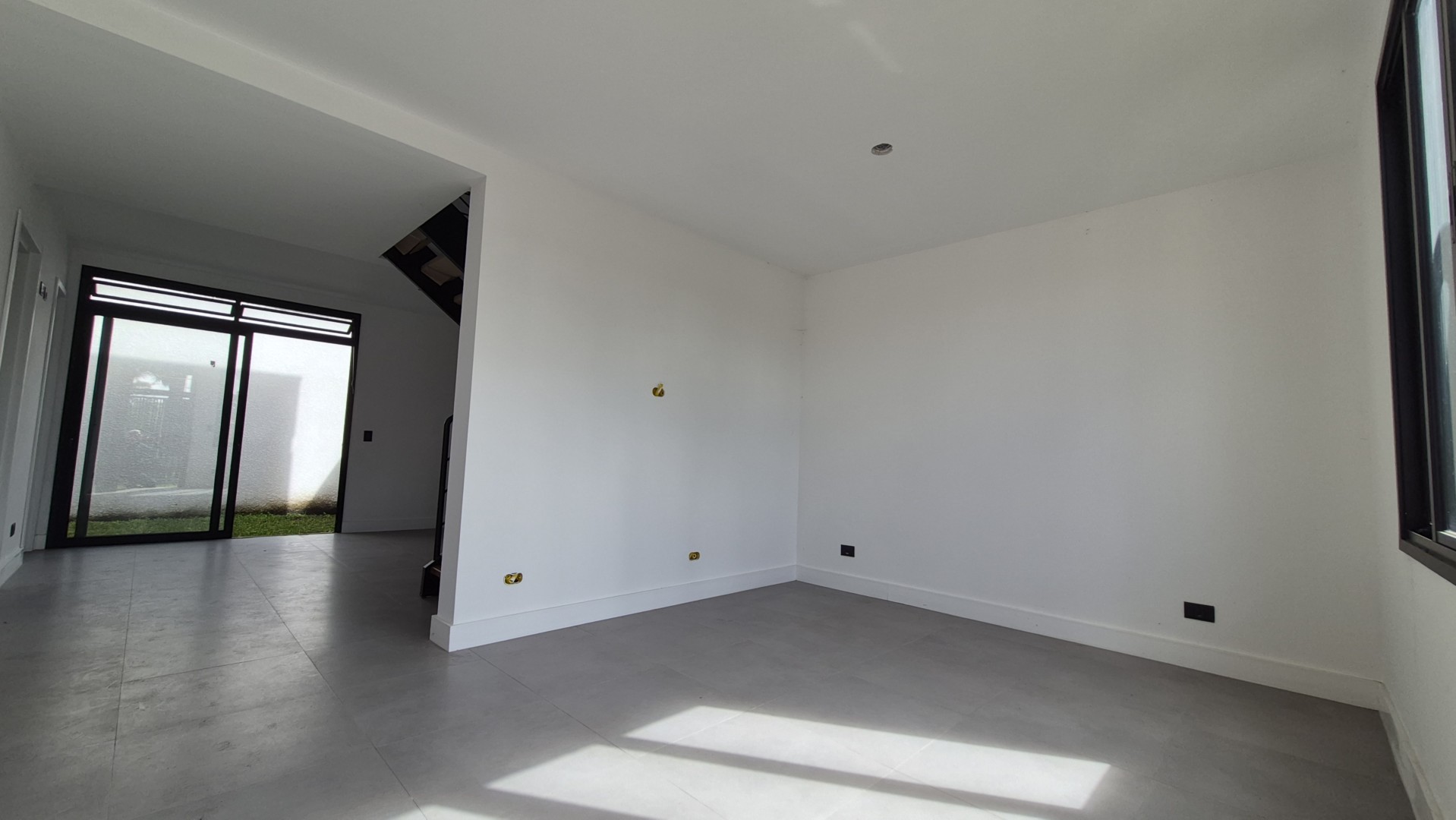 Sobrado para venda no Bom Retiro em Curitiba com 156m² por R$ 1.200.000,00