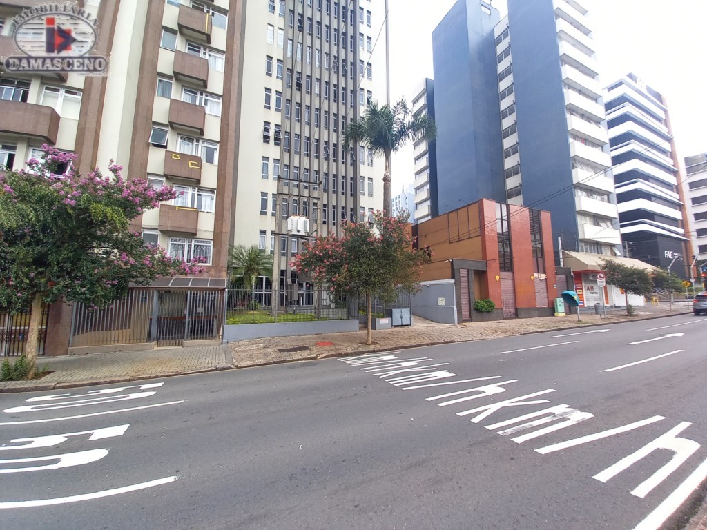 Apartamento para venda no Centro em Curitiba com 49,03m² por R$ 270.000,00